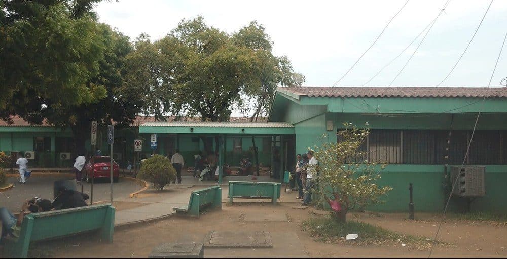 Periodistas de Nicaragua sufren interrogatorios por grabar fachadas de hospitales