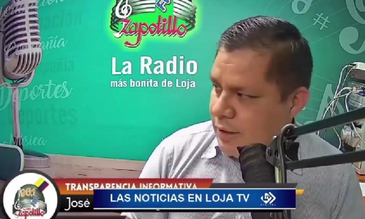 Radio donde trabaja periodista lojano recibe presiones para desvincularlo