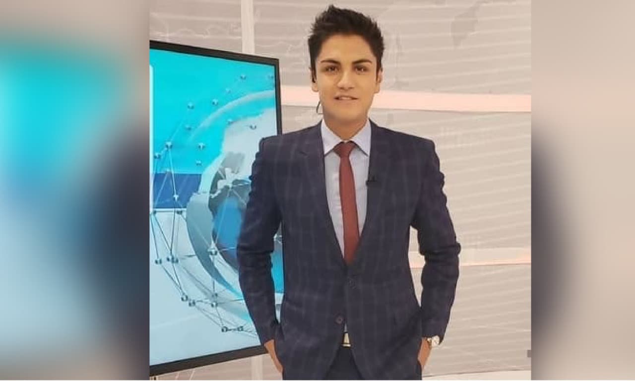 Periodista fue despedido luego de criticar el proceso de vacunación  