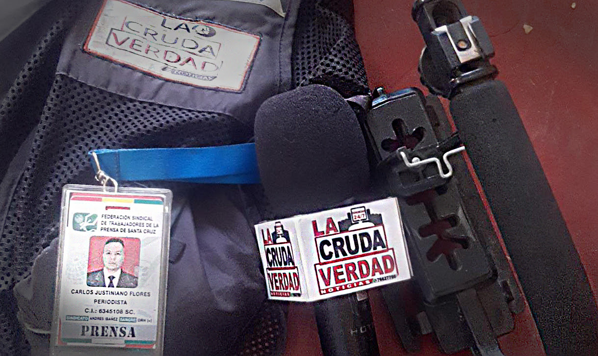 Despojan de teléfono móvil y golpean a un periodista en Bolivia