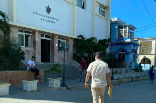 Policía política cita por segunda ocasión al corresponsal de EWTN en La Habana