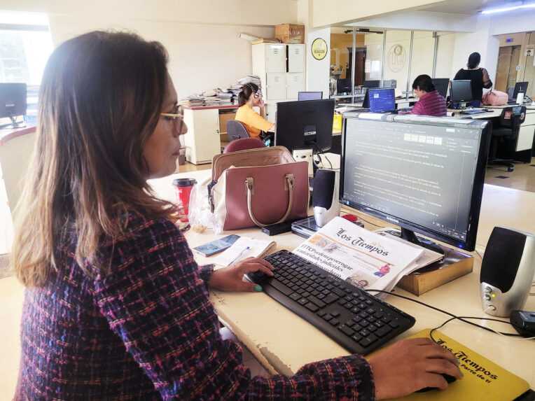 Dos periodistas denuncian su exclusión de redes digitales de información policial