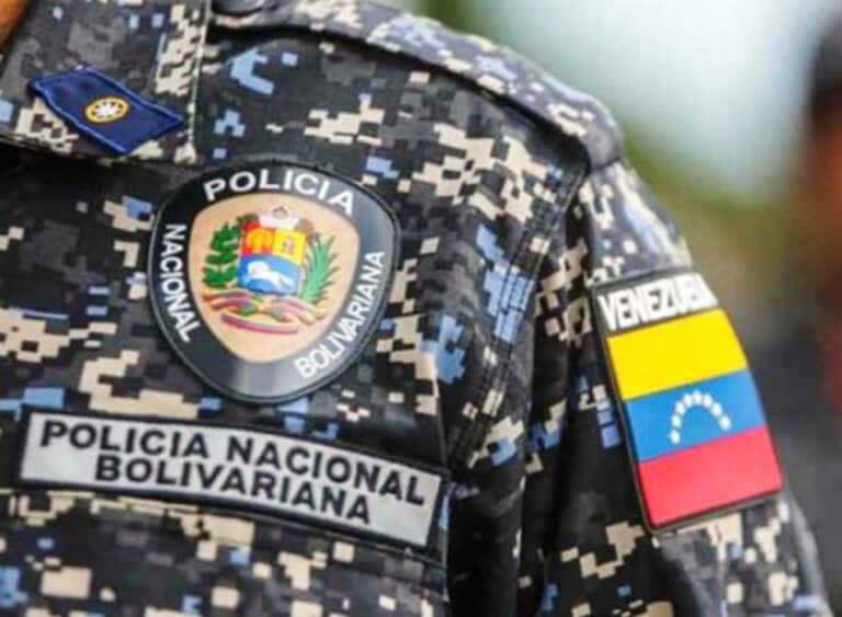 Efectivos de seguridad del Estado borraron contenido informativo a dos comunicadores en Barinas
