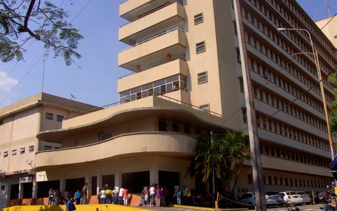 Limitan el trabajo informativo de periodistas en el Hospital Central de San Cristóbal