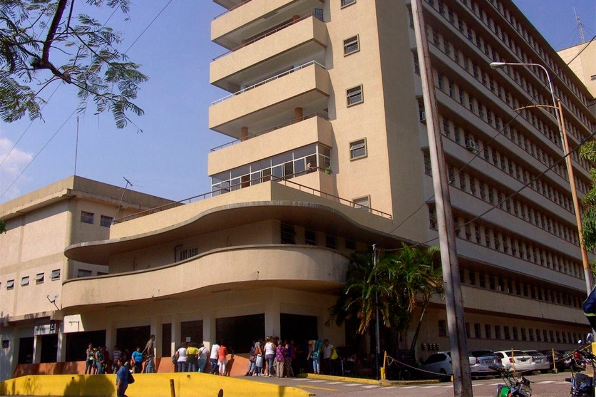 Limitan el trabajo informativo de periodistas en el Hospital Central de San Cristóbal