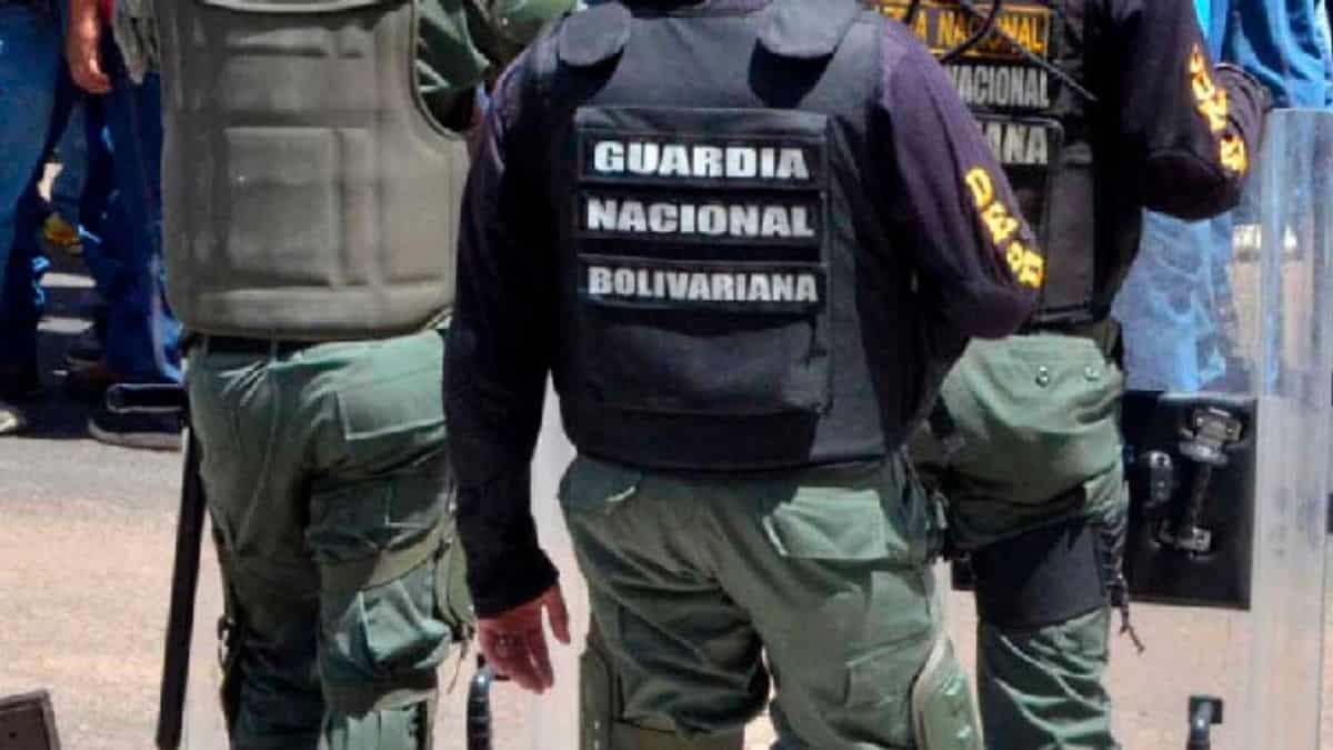 Funcionarios de la GNB intimidaron a reportero en Aragua