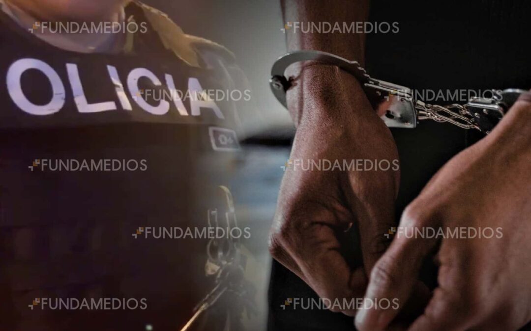 Periodista de Sucumbíos fue detenido por la Policía Nacional, acusado de violar el toque de queda