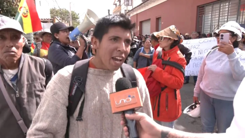 Amenazan de muerte a una periodista y con la quema de medios de comunicación