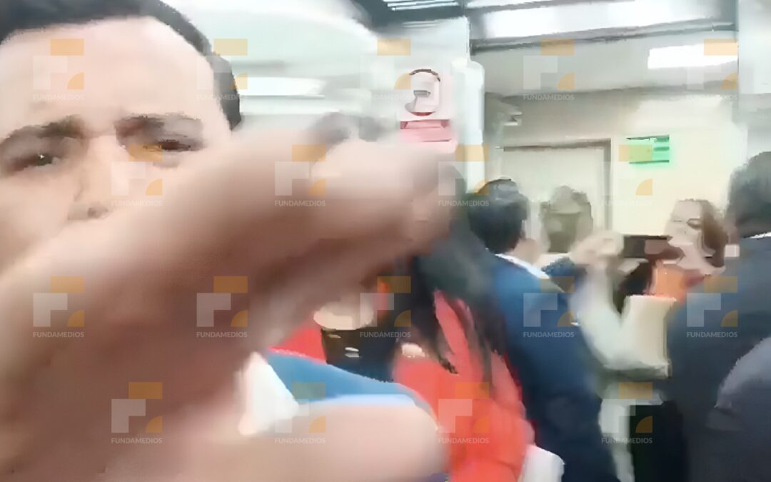 Ecuador | Agresión contra periodista derivó en campaña de estigmatización y hostigamiento
